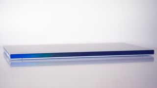 Samsung Galaxy Book Ion - spine