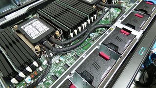Inside the HPE ProLiant DL560 Gen11