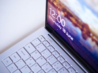 Samsung Galaxy Book Ion - keyboard top left corner