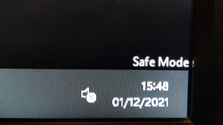 Image showing the safe mode notification on Windows 11